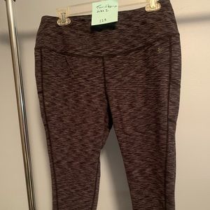 Torrid Capri length leggings size 2